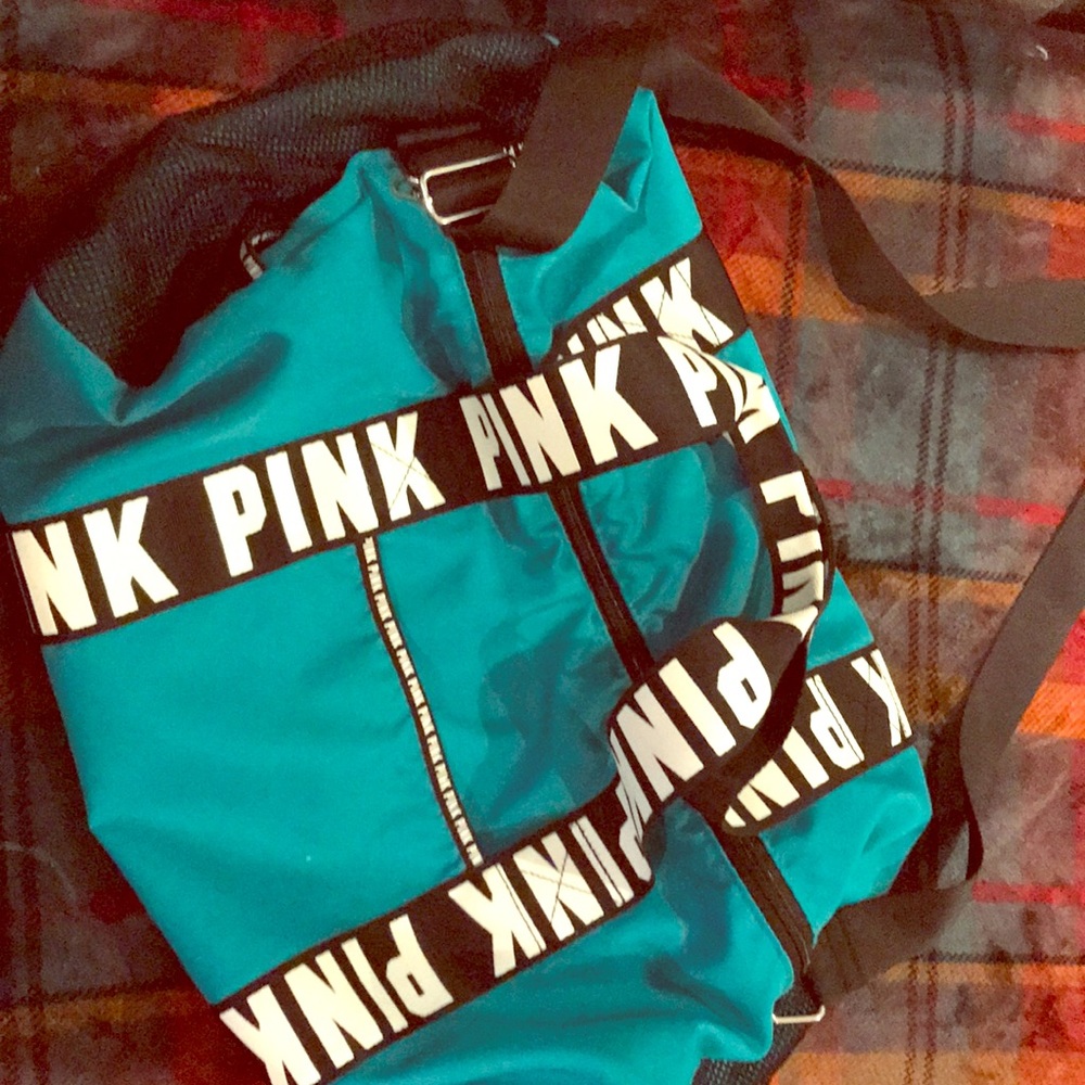 PINK VS gym bag only used once !